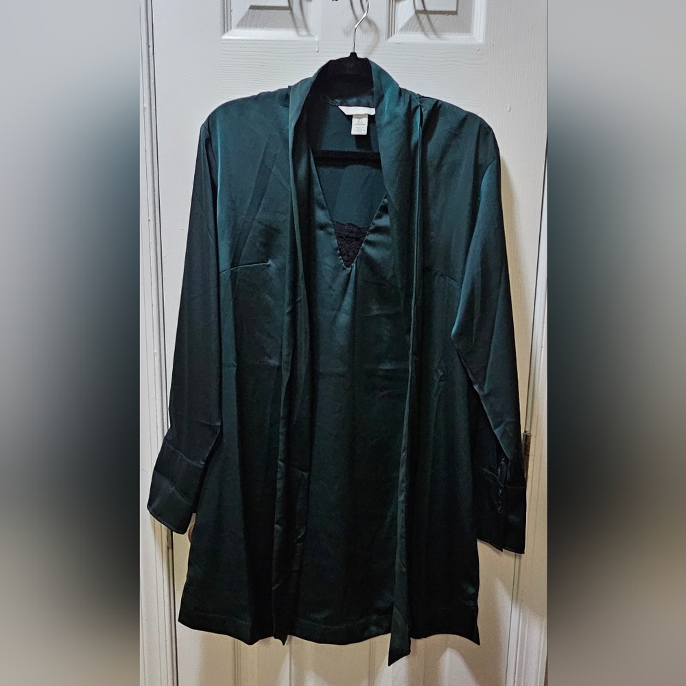 H&M Dark Green Satin Tie Neck Blouse Size S
